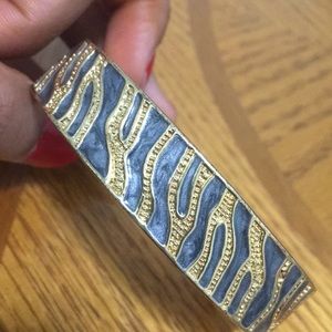 Vintage Stripped Golden Bangle